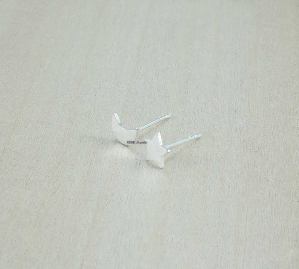 Moon and Star Sterling Silver Earrings 01021